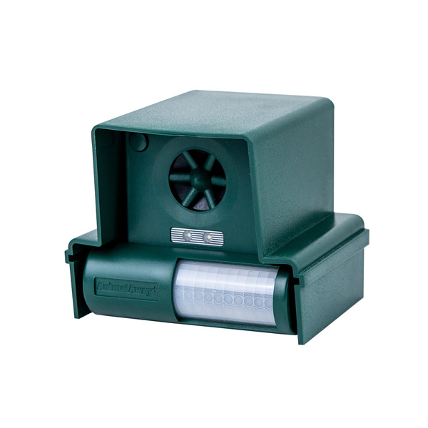 Pest-N-Trol LS-987F Animal Repeller Cover up to 500 700 Square Feet high-tech device