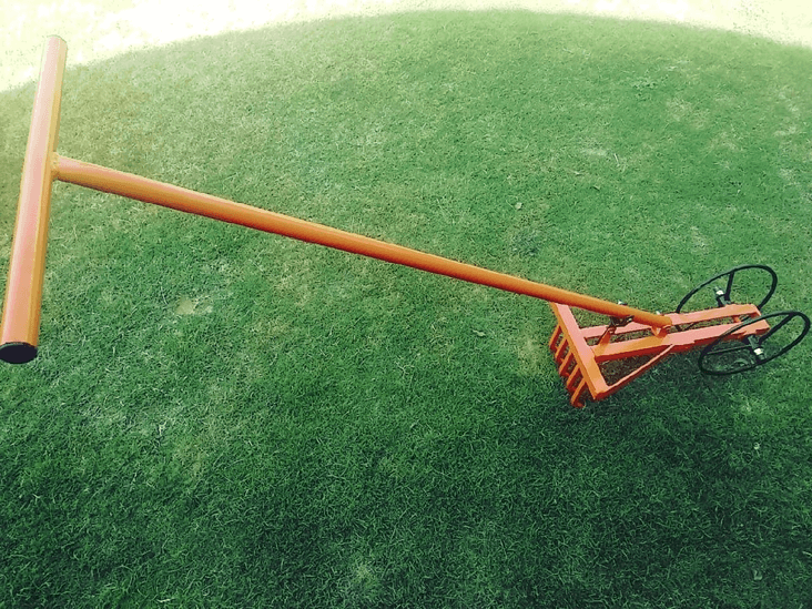UNISON Dry Land Weeder Fork Type, Dry Land Weeder with 5 Tines & 2 Wheels.